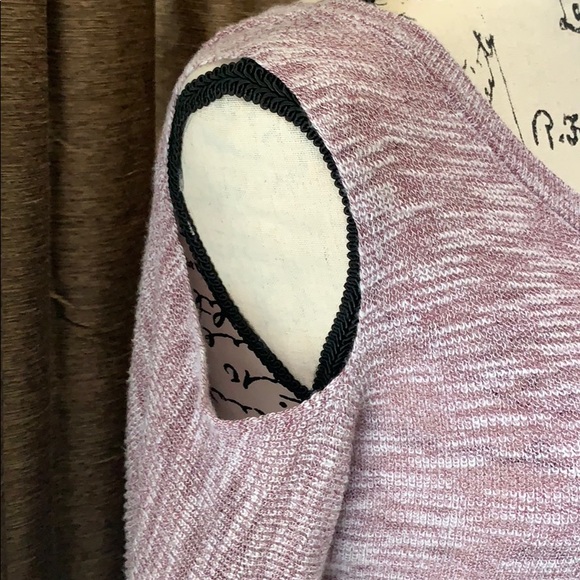 NWT!!  Express cold shoulder tunic top, size small - Picture 2 of 6